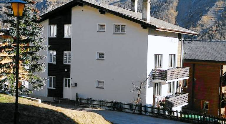 Beautiful rental apartment | Close to the ski | Pets are welcome in Saas Grund