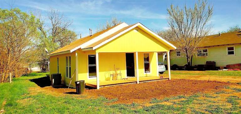House Shamrock