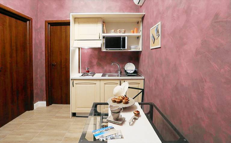 Holiday apartment with patio & fast internet | City view — photo 2