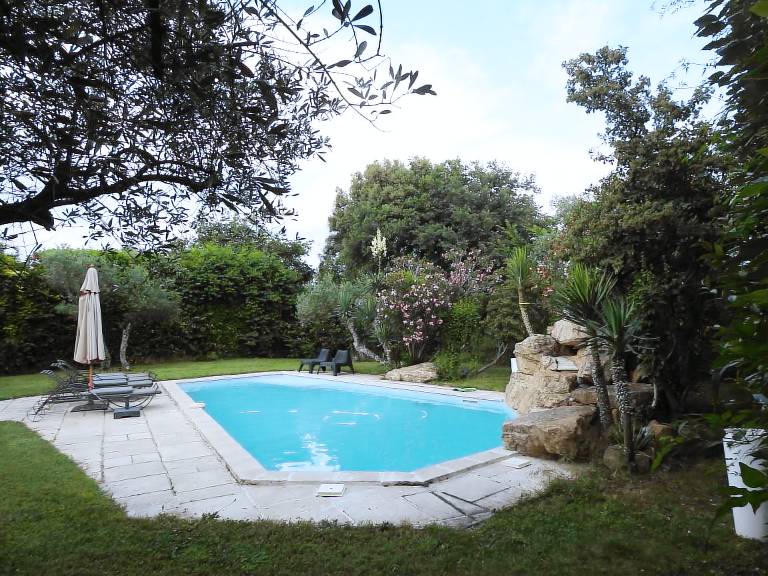 Child-friendly villa with garden, barbecue & terrace | Pool view | Pet-friendly — photo 3