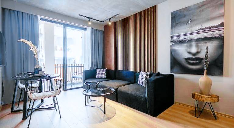 Apartment with terrace & yard — photo 4