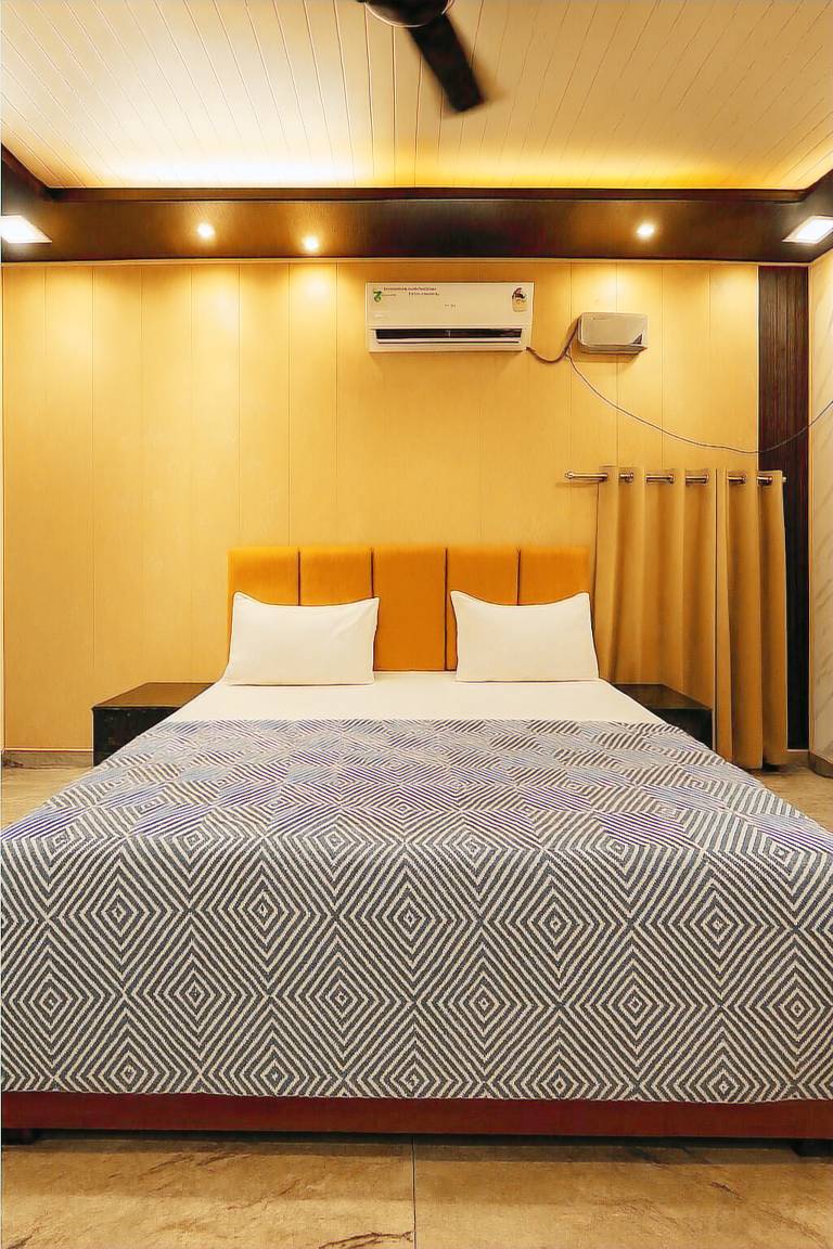 House | Pets are welcome in Ayodhya