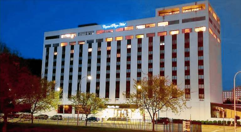 Capital Plaza Hotel — photo 2