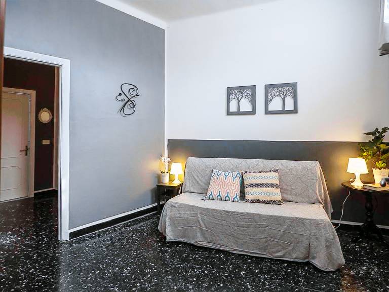 Apartment with garden & patio | Sea view — photo 5