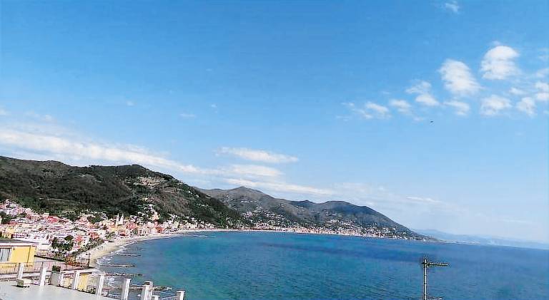 Holiday apartment with 2 rooms for 5 persons — photo 4