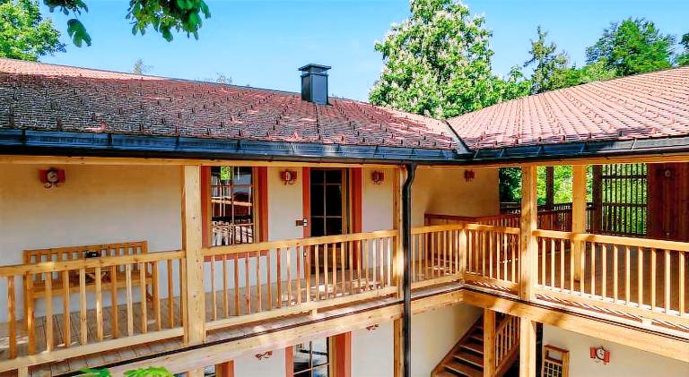 Lodge with jacuzzi, terrace & sauna | Perfect for remote work in Renon