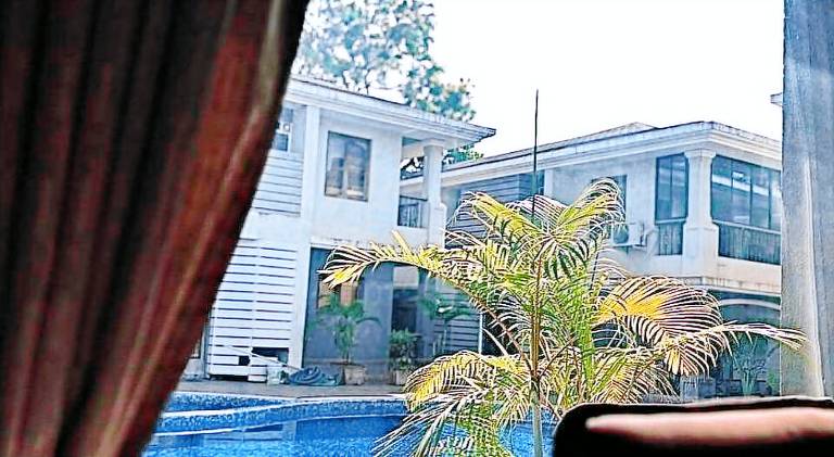 Villa with terrace & pool | Dogs allowed — photo 4
