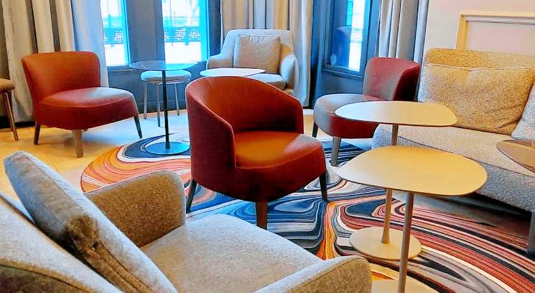Logis Hotel Relais Saint Jacques - Chateauroux — photo 2