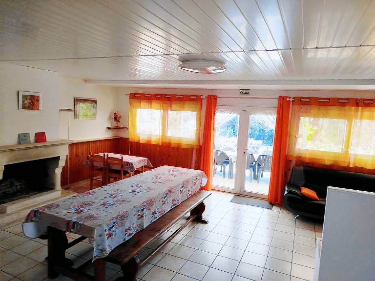 Gite with BBQ, terrace & private pool | Pet-friendly — photo 4