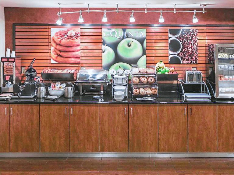 La Quinta Inn & Suites by Wyndham Edmond in Edmond, OK
