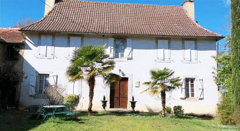 Spacious vacation home | Pets allowed in Tarbes