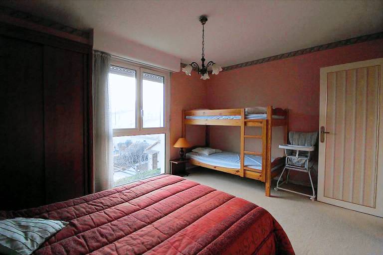 Rental apartment with garden & terrace — photo 4