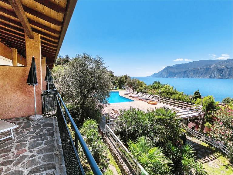 Holiday apartment with barbecue & pool | Close to the beach | Dogs allowed — photo 3