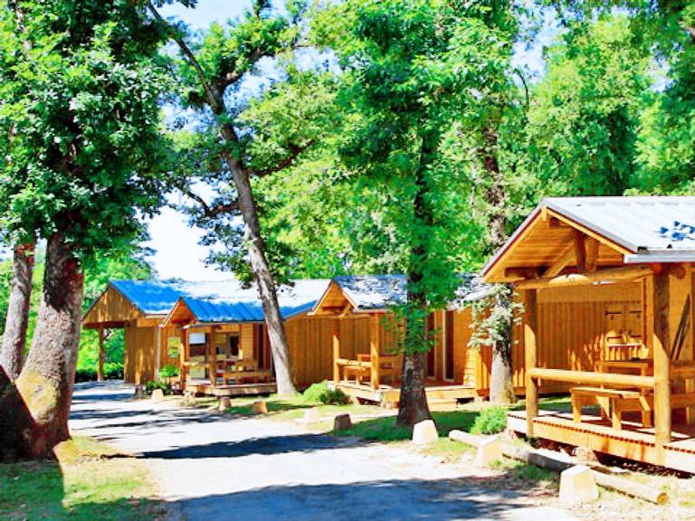 Children-friendly chalet with heated pool & terrace | Pets allowed — photo 4