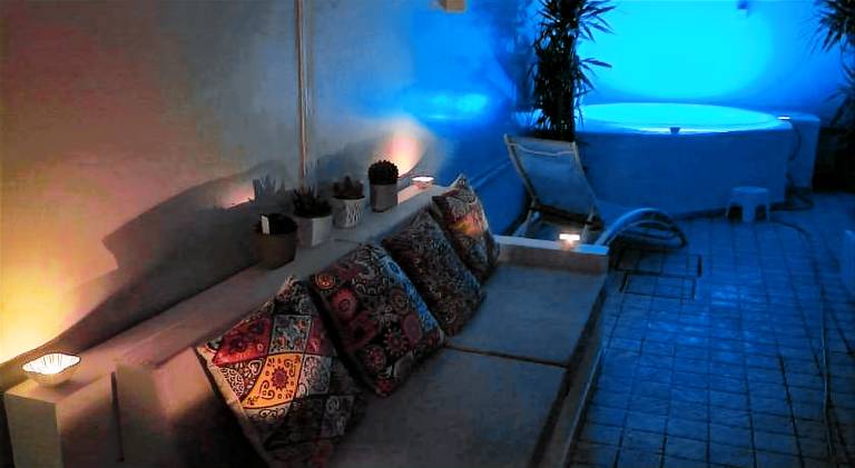 Rental apartment with jacuzzi, garden & terrace | Close to the beach | Pets are welcome — photo 2