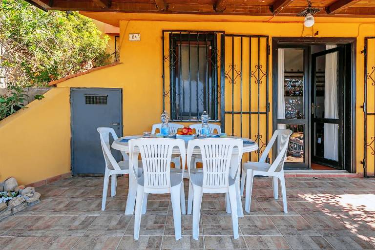 Holiday Home "Villa Laura" with Sea View, Garden, Terraces & Wi-Fi — photo 4