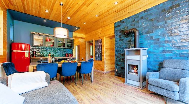 Pleasant rental apartment with yard, patio & hot tub | Pets are welcome — photo 5