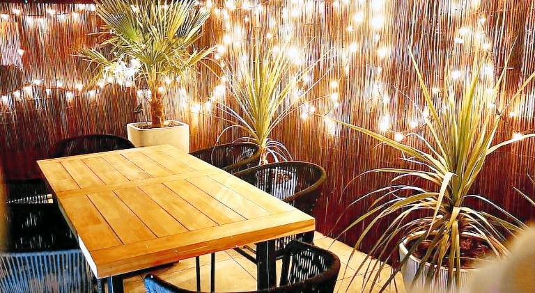 Apartment with patio — photo 4