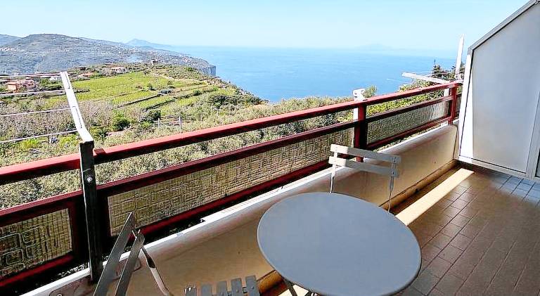 Rental apartment with terrace & jacuzzi — photo 4