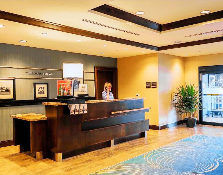Hampton Inn by Hilton Ottawa Airport — photo 3