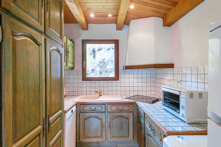 Fully equipped charming chalet with terrace & grill | Mountain view | Pet-friendly — photo 2