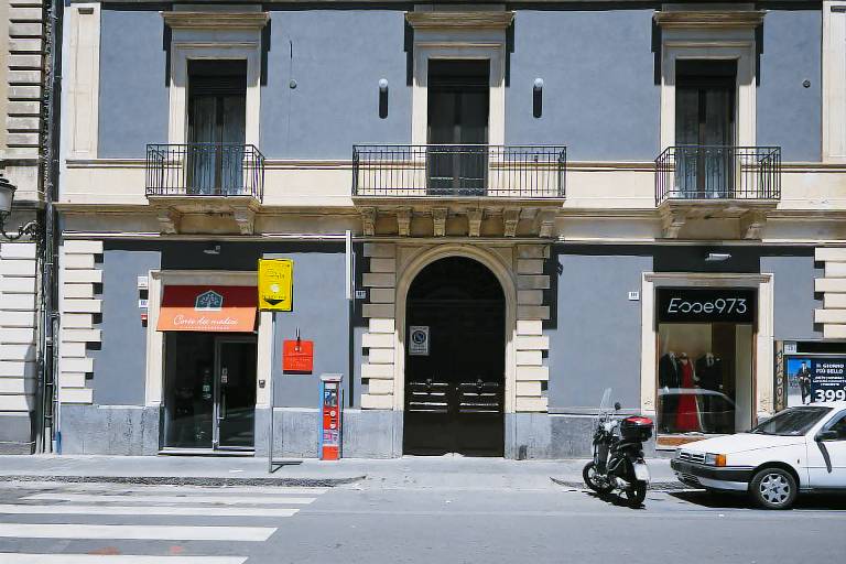House  Catania