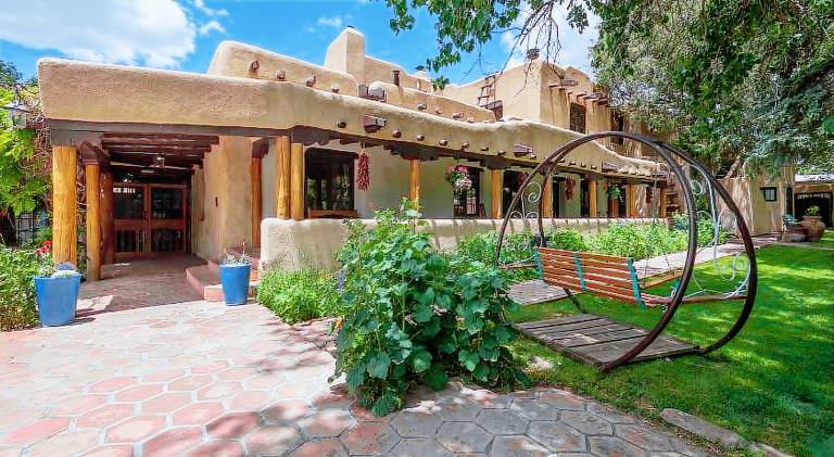 Inn on La Loma Plaza — photo 3