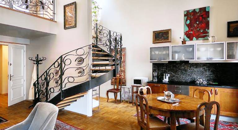 Apartment with yard & terrace | Next to Main Square | Suitable for remote work — photo 3