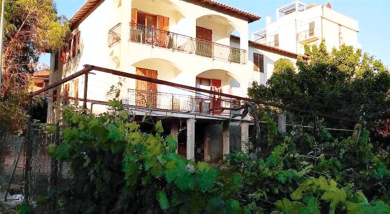Rental apartment with terrace in Diano Marina