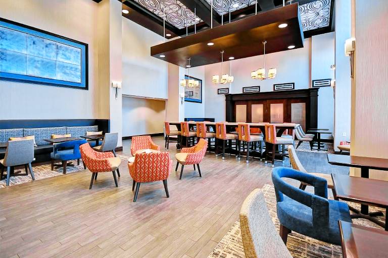 Hampton Inn & Suites Columbia South Fort Meade Area — photo 2