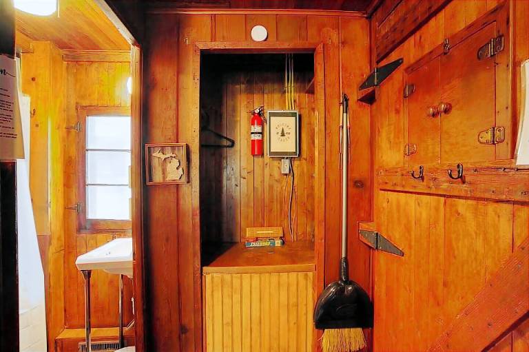 Cabin Cadillac