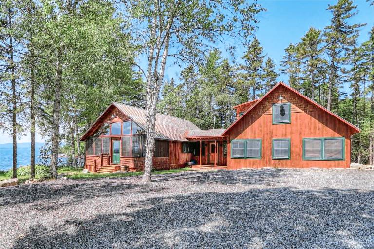 House  Rangeley