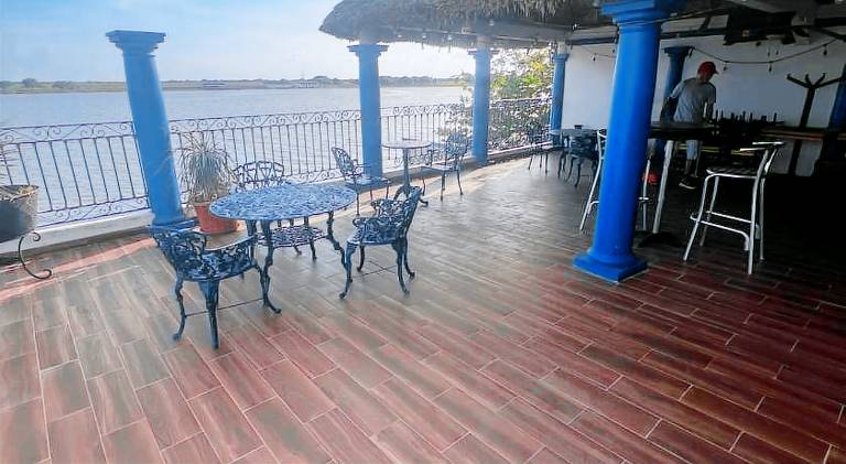 River Blue Hotel — photo 4