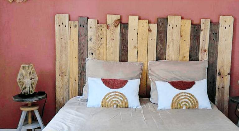 Fully equipped nice holiday apartment with patio | Pets allowed in Istres