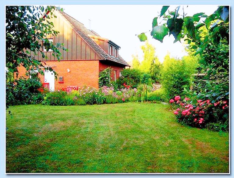 Rental apartment with garden, patio & barbeque | Sea view — photo 4