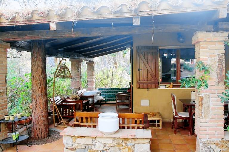 Villa with barbeque, patio & garden — photo 5