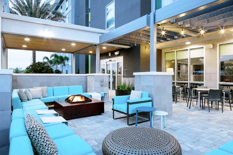 Home2 Suites by Hilton Orlando Airport — photo 2