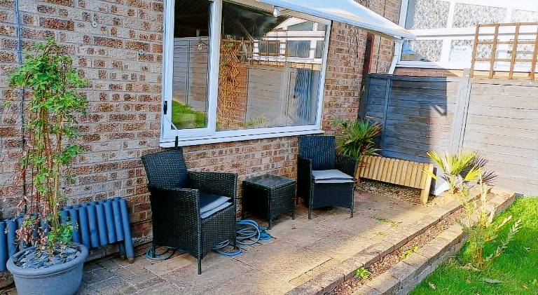 House with yard, patio & grill — photo 2