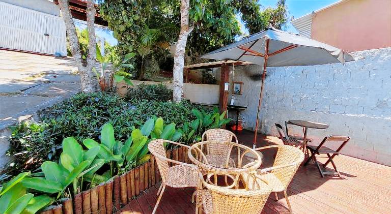 Apartment with pool & garden — photo 5