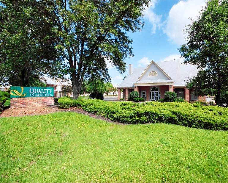 Quality Inn & Suites — photo 2