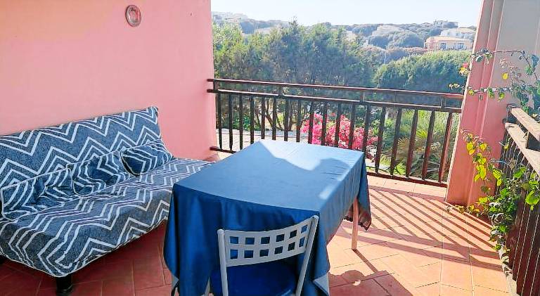 Apartment with 1 room for 4 persons — photo 4