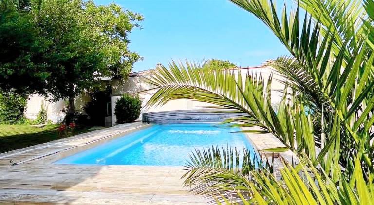 Vacation home with hot tub & pool | Pet-friendly — photo 4