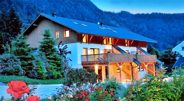Apartment with private pool, garden & terrace in Bressanone
