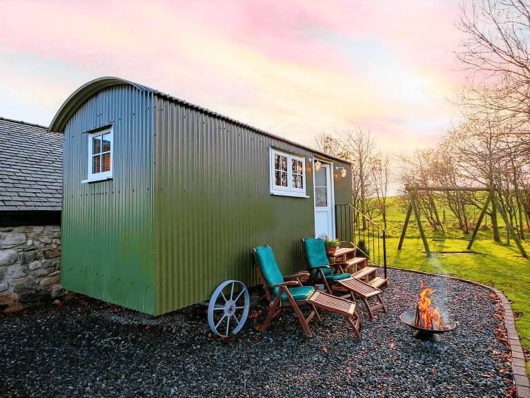 The Pleasant Hut at MountPleasant Farm