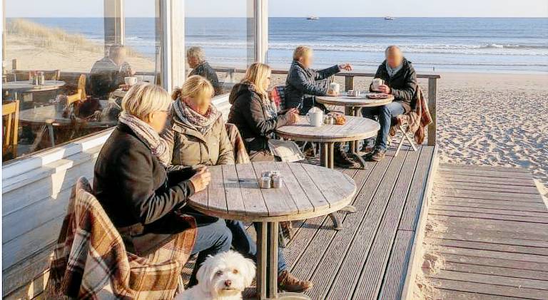 Budget Beach Room for Short Stays in Zoutelande — photo 3