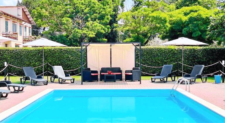 Holiday apartment with garden, barbeque & pool | Pet-friendly — photo 5