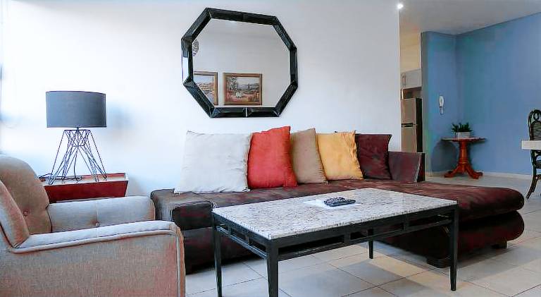 Rental apartment with patio — photo 4
