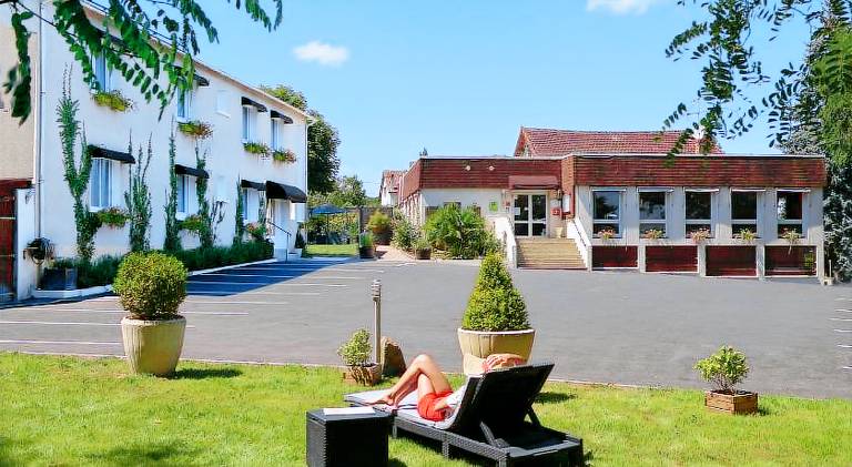 Logis Hotel Le Prieure — photo 3