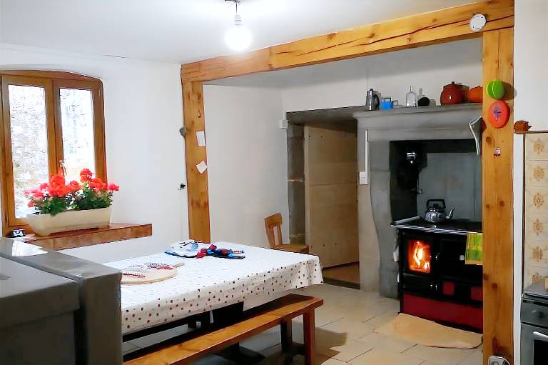 Holiday Home “Ancienne Petite Ferme”: Mountain View, Shared Terrace, Wi-Fi — photo 5