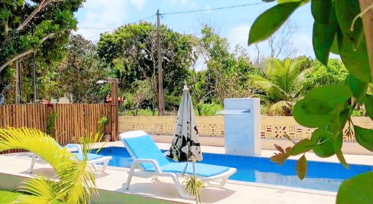 Vacation home with pool | Next to the beach | Pet-friendly — photo 3